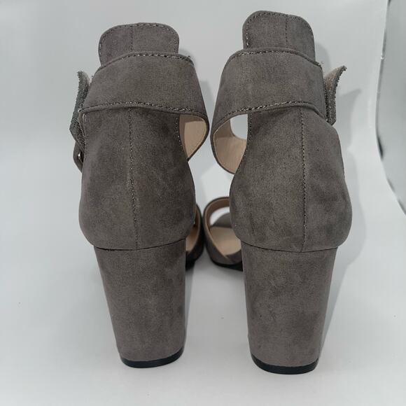 C Comfort Est 1946 Women’s Ankle Adjustable Strap Block Heel, Open Toe Gray Shoe - Picture 4 of 8